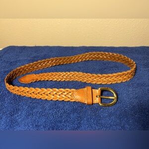 Vintage Brighton brown, braided leather belt with a brass buckle.
Size 32
EUC